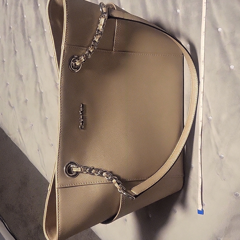 NWT CALVIN KLEIN SAFFIANO LEATHER